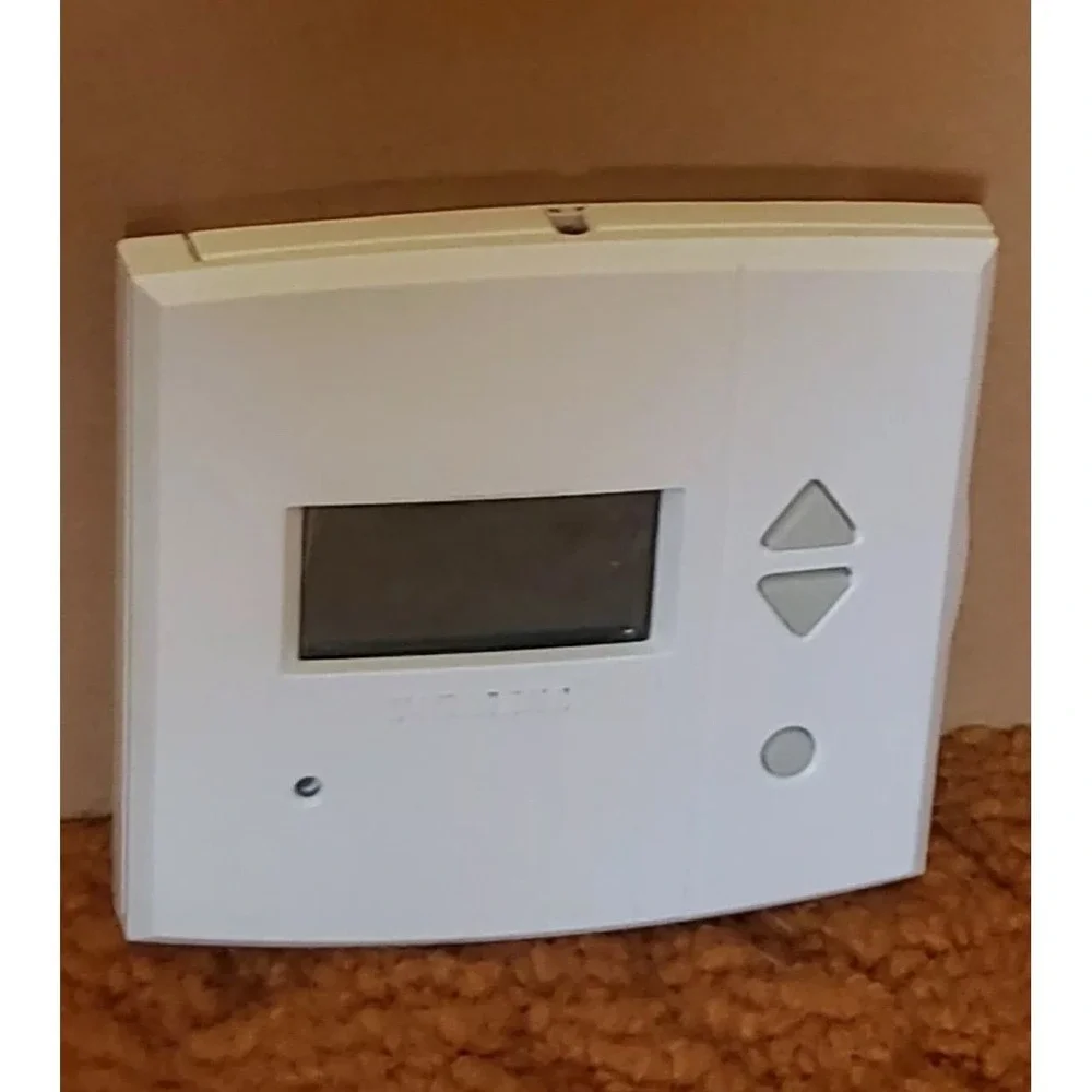 Totaline P374-2900 Commercial 7-day programmable thermostat